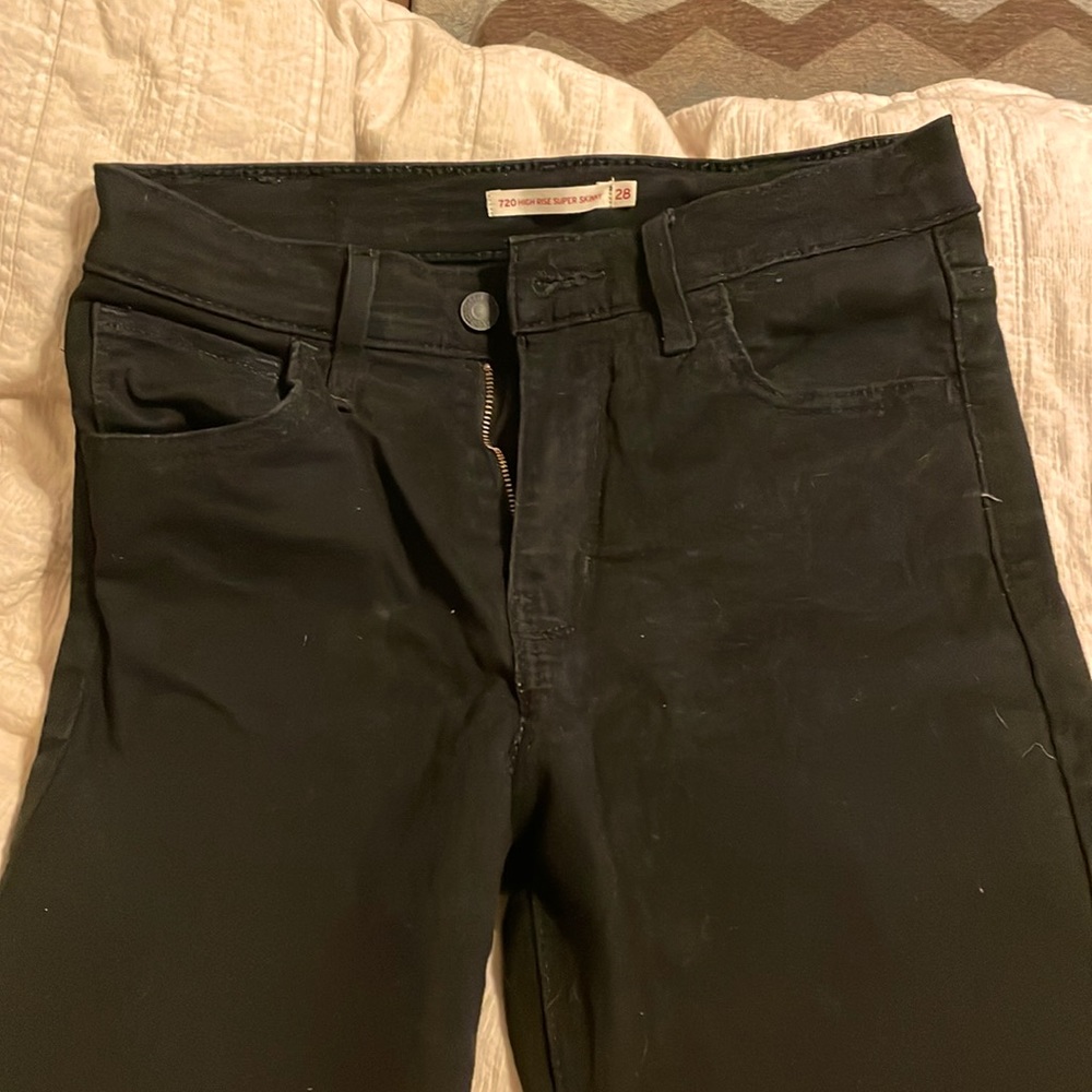 Levi’s 720 high rise super skinny 28 black